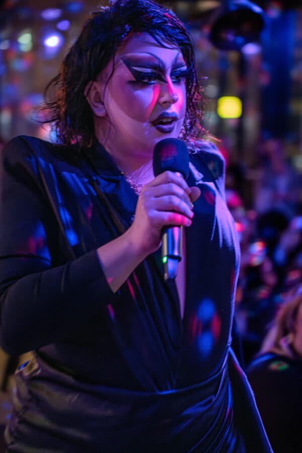 Night Queens Travestie Show Variete Drag Revue Termin Karten Ticket festival event frankfurt showgirls Jungesellenabschied Junggesellinnen JGA Travestieshow showgirls